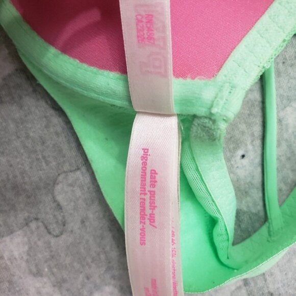 Victoria s Secret Bra Women s 32C Green Date Push Up Underwired - Picture 5 of 5